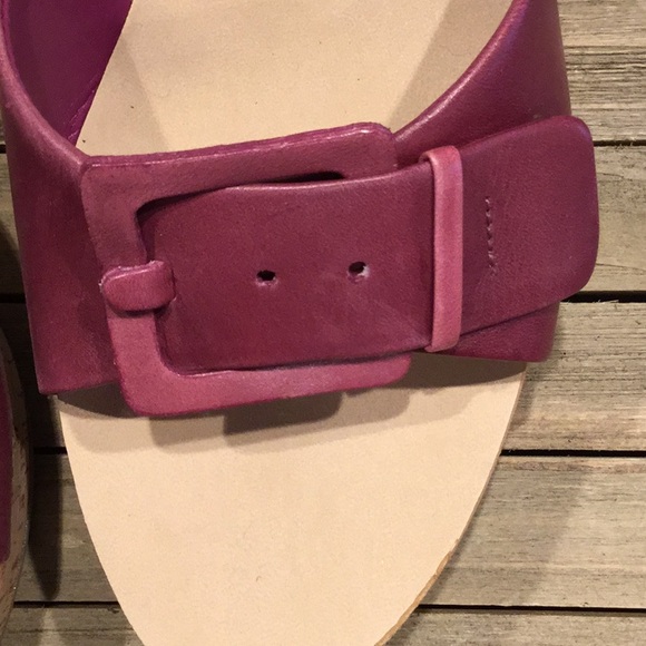 New Nine West Dark Purple Wedge Sandals Sz 10 - Picture 3 of 4